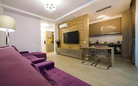 Purple Luxury Apartment Lake On